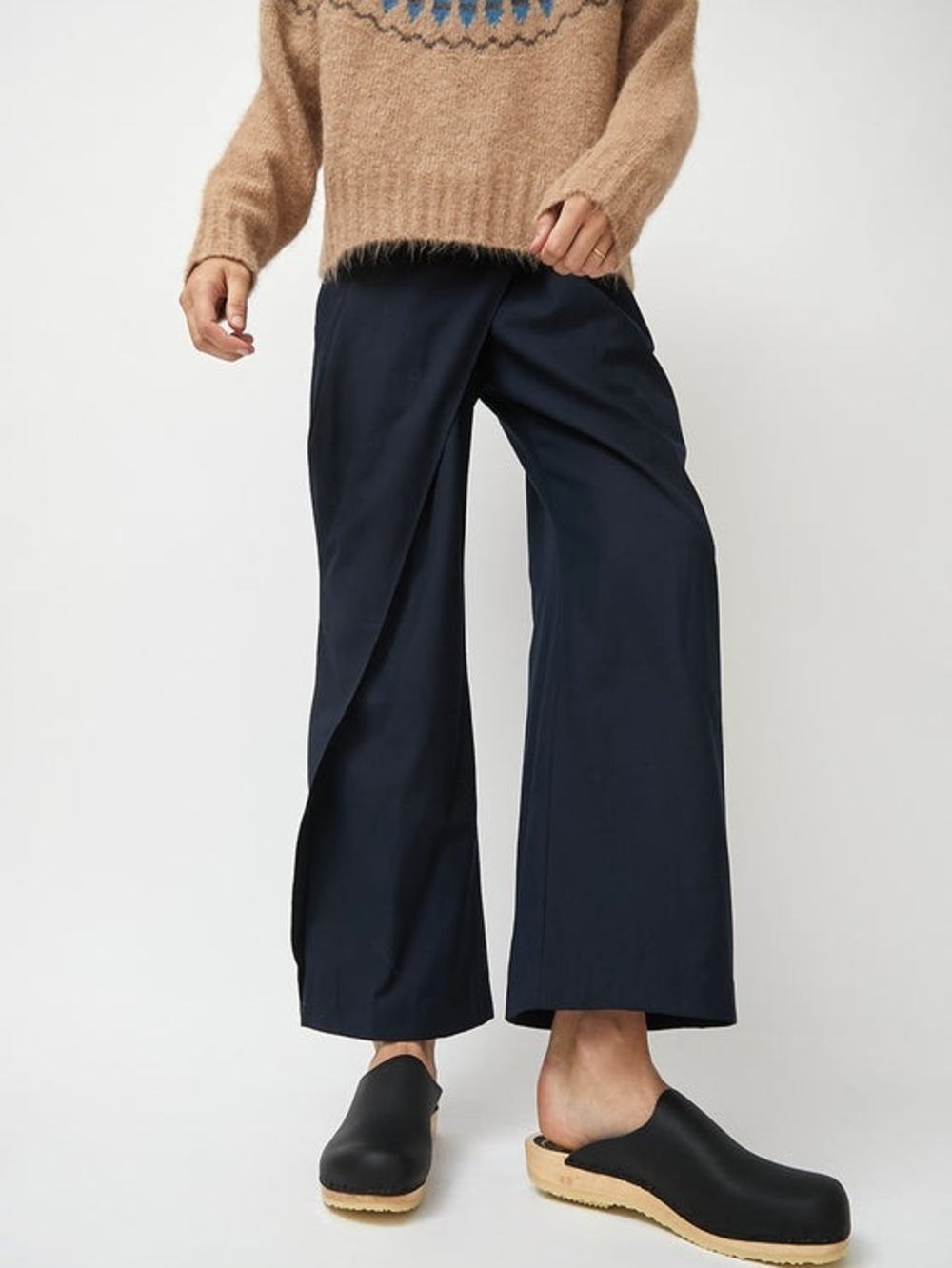 No.6 Store Contour Clog On Flat Base